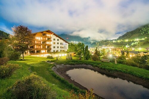 Внешний вид отеля Hotel NockResort в Баде Клайнкирххайме, фото 4