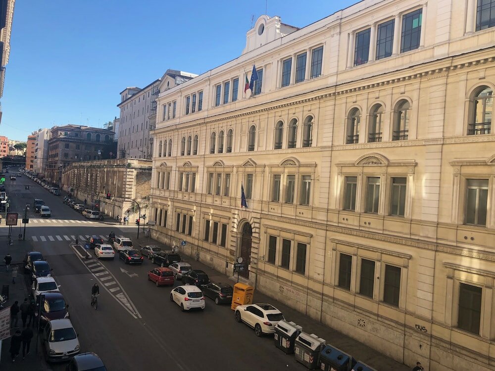 Фото The Roman Empire Guesthouse