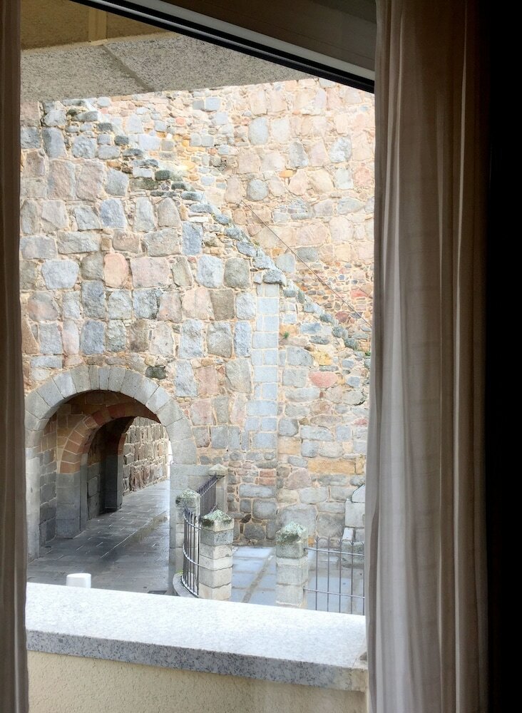 Фото Hotel Arco San Vicente