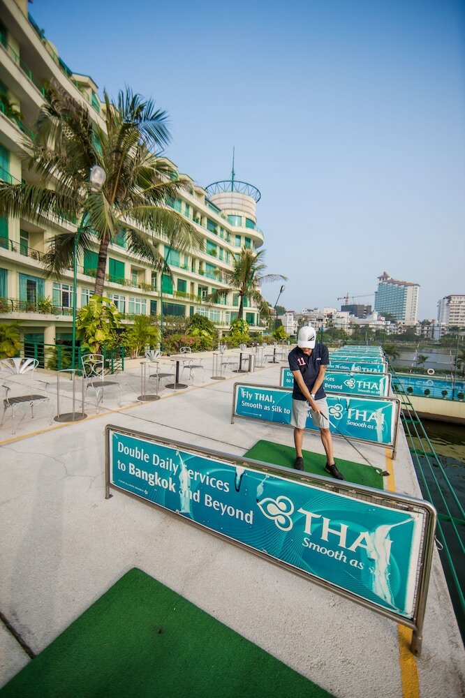 Фото The Hanoi Club Hotel & Residences