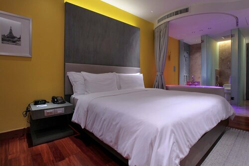 Гостиница Lit Bangkok Hotel
