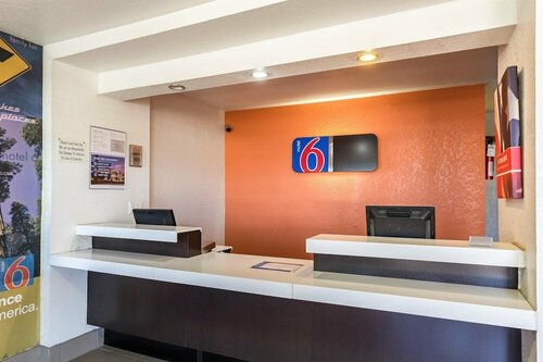 Гостиница Motel 6 Uvalde, Tx