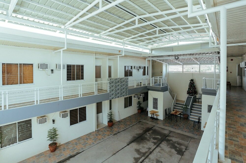 Фото Oyo 645 Ljenj Apartelle