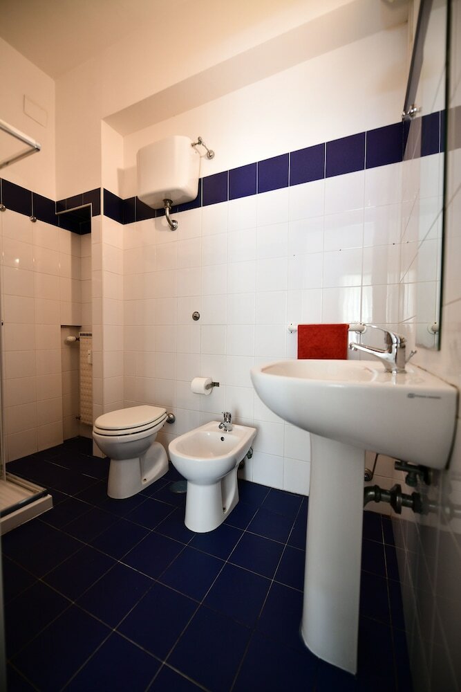 Фото Queen Vatican