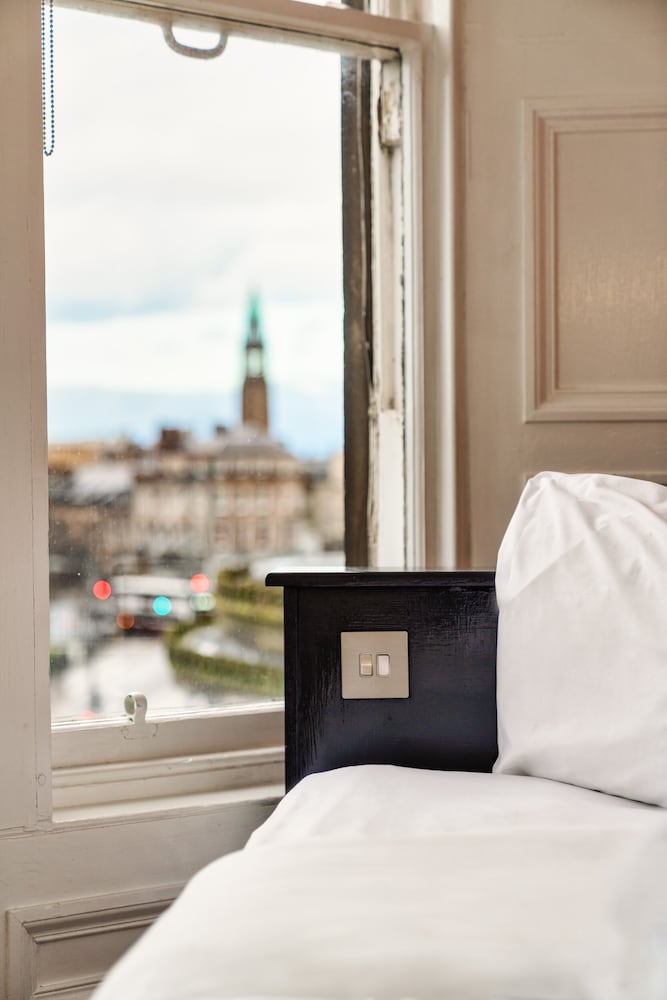Фото easyHotel Edinburgh