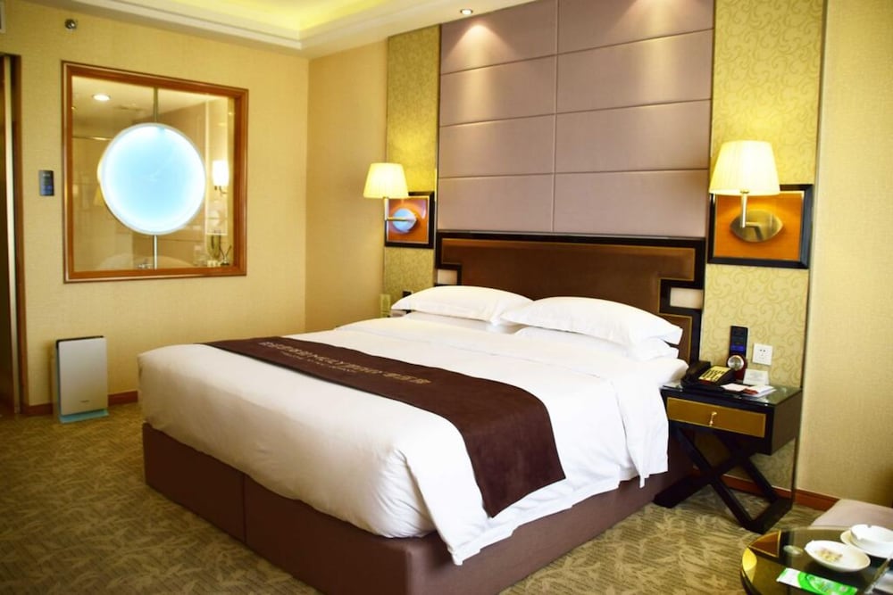 Фото Yun-Zen Century Hotel