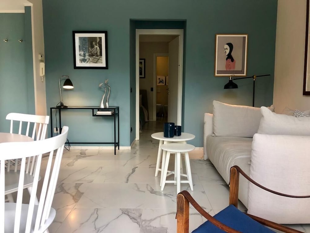 Фото In-Style Carate Urio apartment