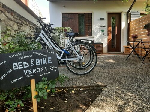 Гостиница Bed and Bike Verona в Вероне