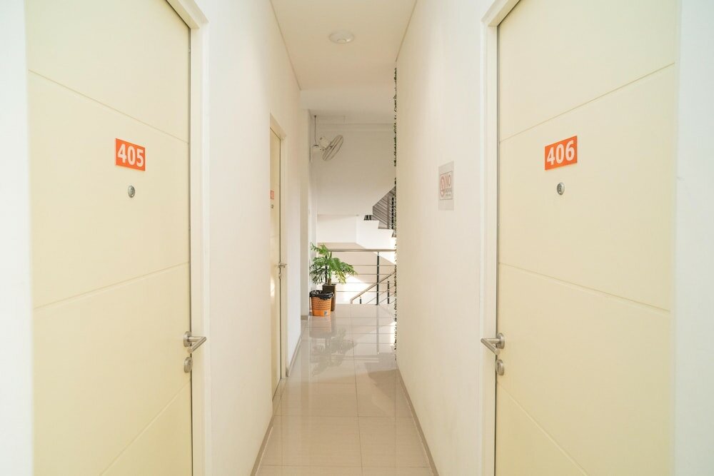 Фото Sans Hotel Kupang Indah Surabaya