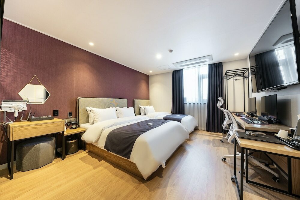 Фото Brown Dot Hotel Suwon