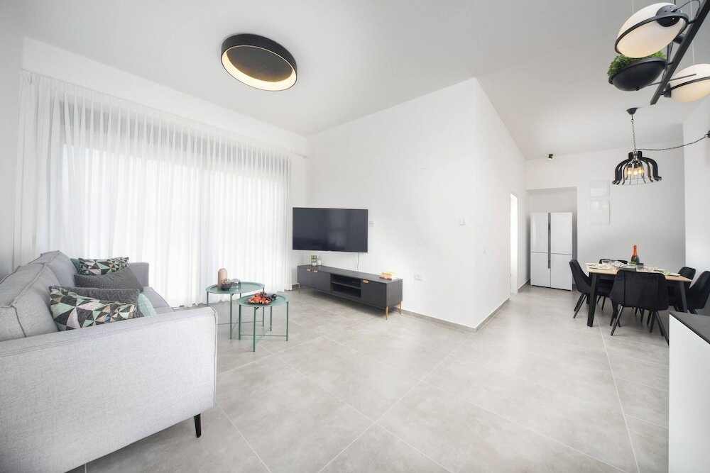 Фото Stylish Penthouse near Akhziv Beach