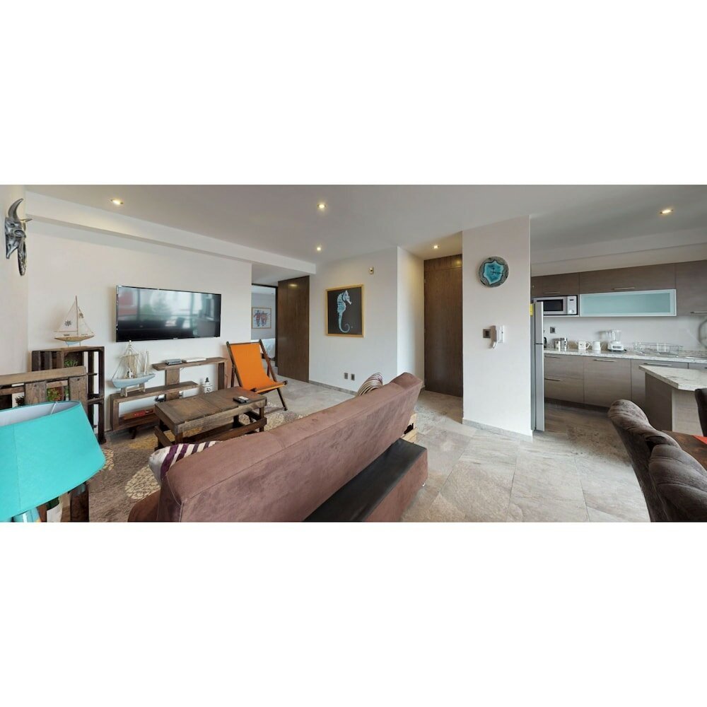 Фото Brand New Ph with Private Rooftop @ Wtc