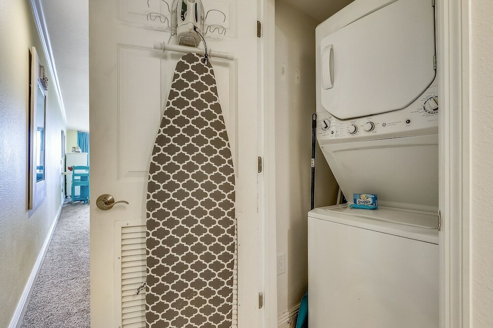 Фото Emerald Beach by Book That Condo