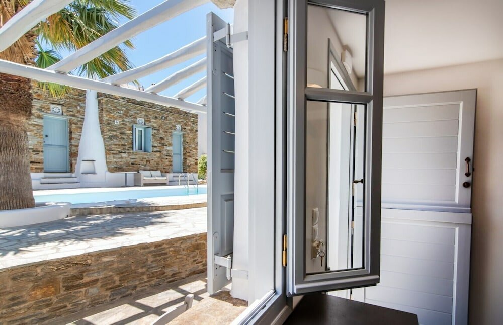 Фото Onar Hotel and Suites