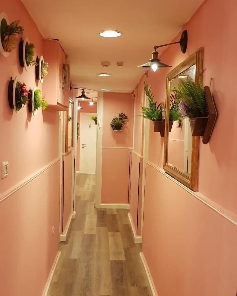 Фото Central Hotel