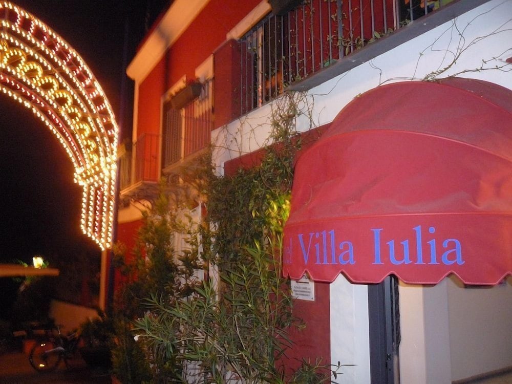 Фото Hotel Villa Iulia