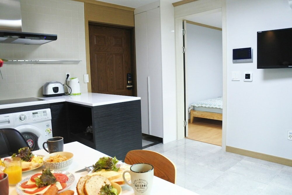 Фото Lee & No Guesthouse