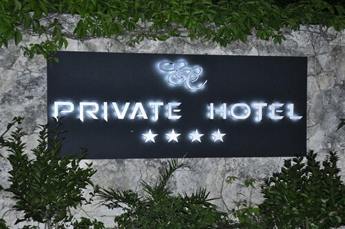 Гостиница Private Hotel в Порто-Веккио