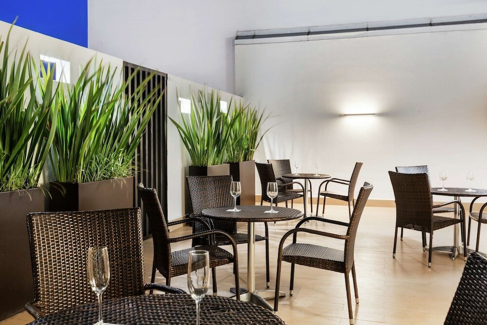 Фото Hilton Garden Inn Queretaro