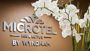 Гостиница Microtel Inn & Suites by Wyndham Buda Austin South