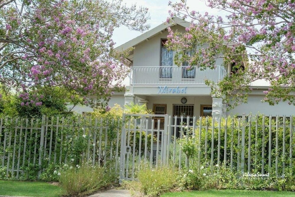 Фото Mirabel Guesthouse