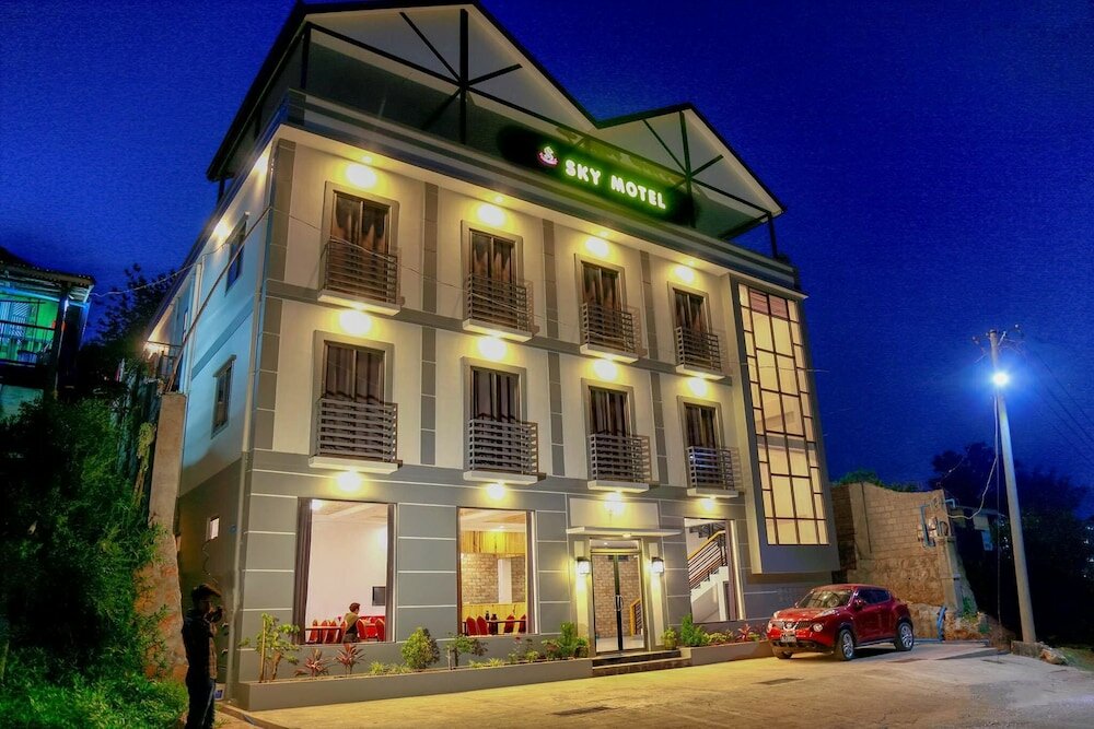 Фото отеля 1