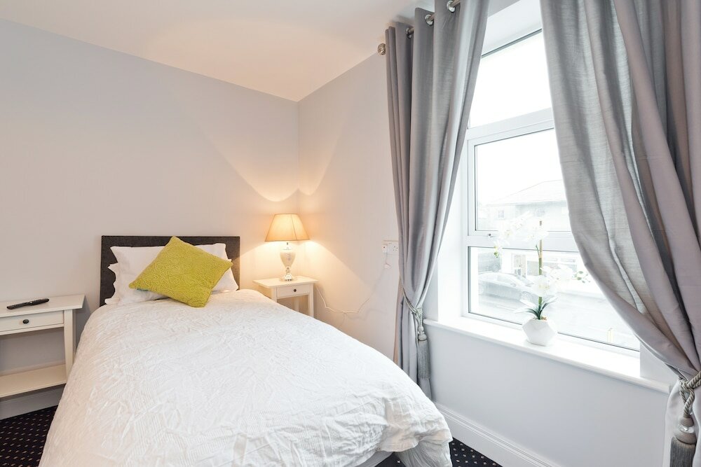 Фото The Hatch Cavan