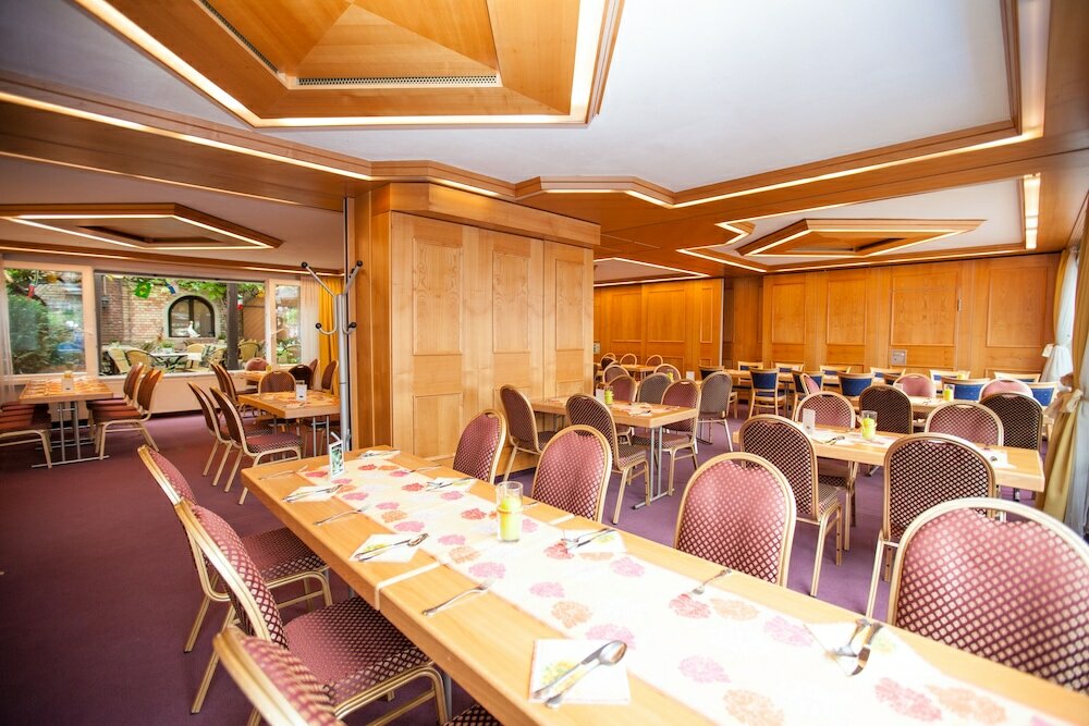 Фото Hotel zur Pfalz