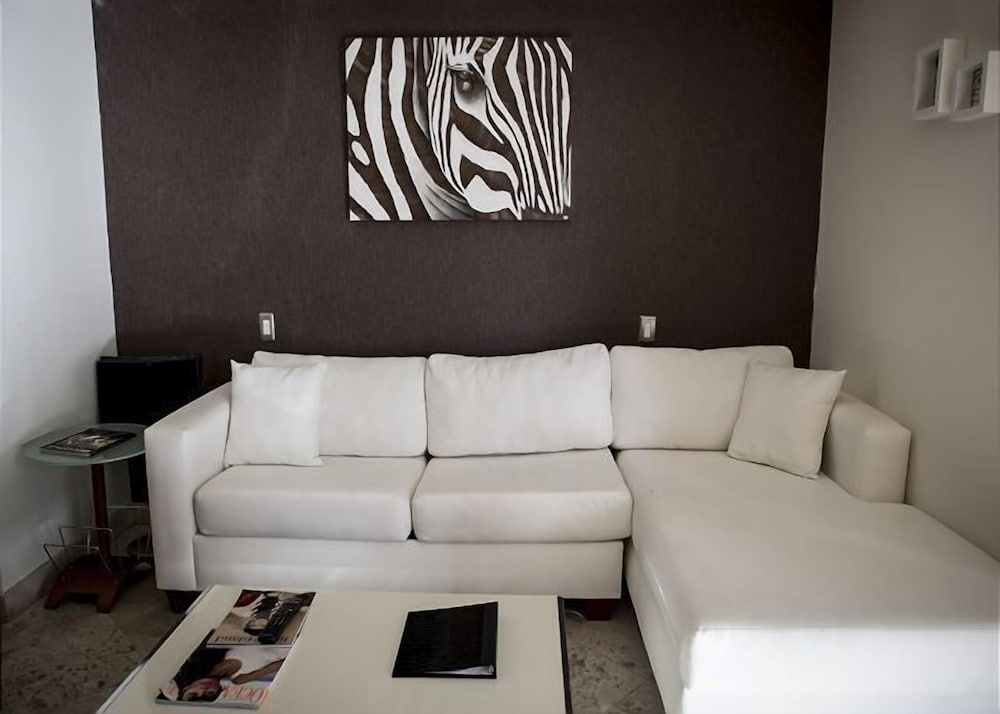 Фото Provident Luxury Suites Fisher Island