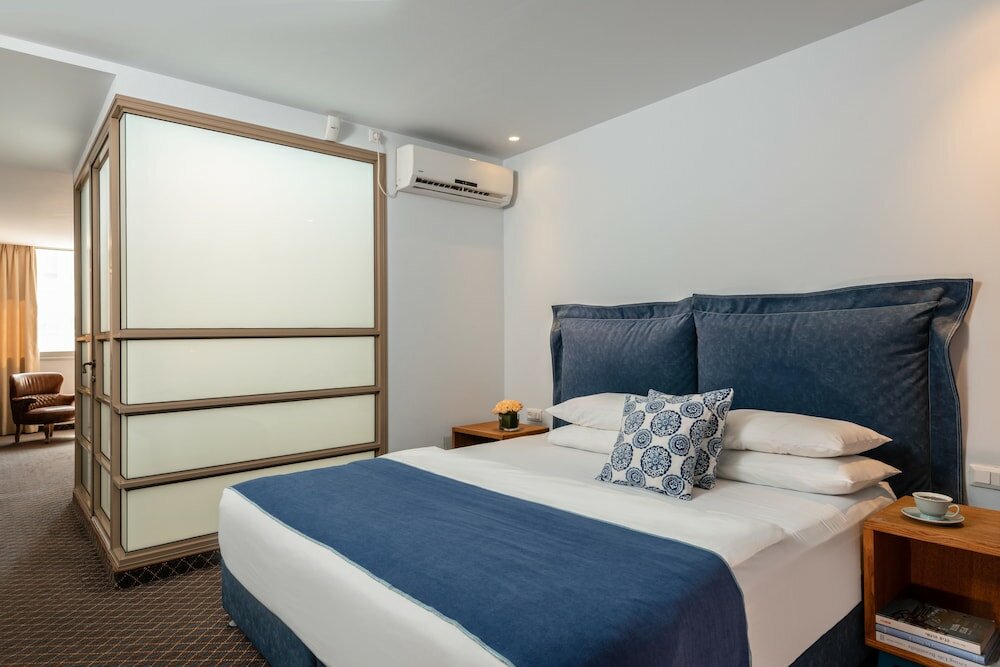 Фото Отель Embassy Tel Aviv