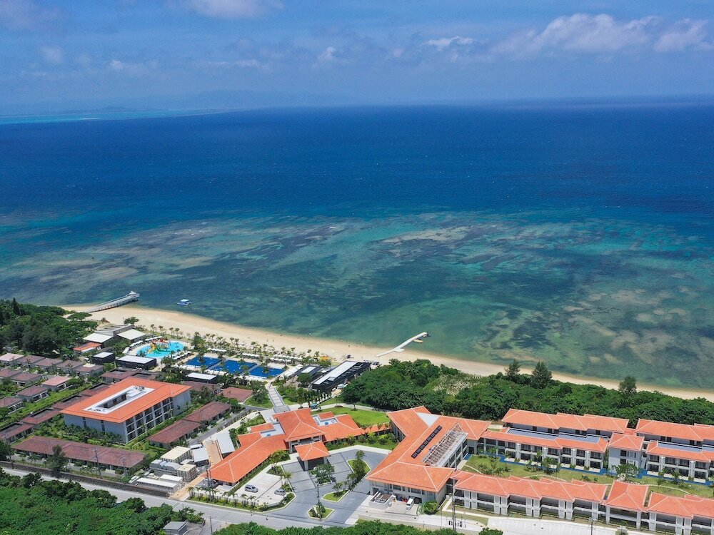 Фото Fusaki Beach Resort Hotel & Villas