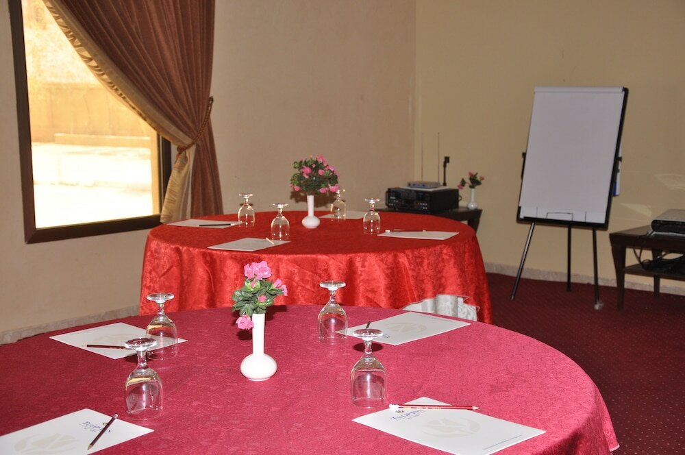 Фото Reef Al Malaz Hotel International