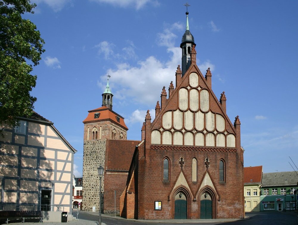 Фото Hotel Märkischer Hof