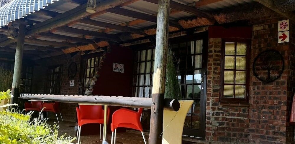 Фото Amazian Mountain River Lodge