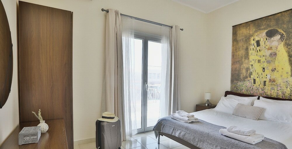 Фото Nautilus Apartments Airport by Airstay