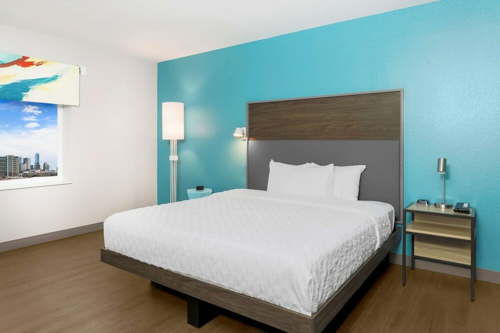 Фото Tru by Hilton Dallas Downtown Market Center