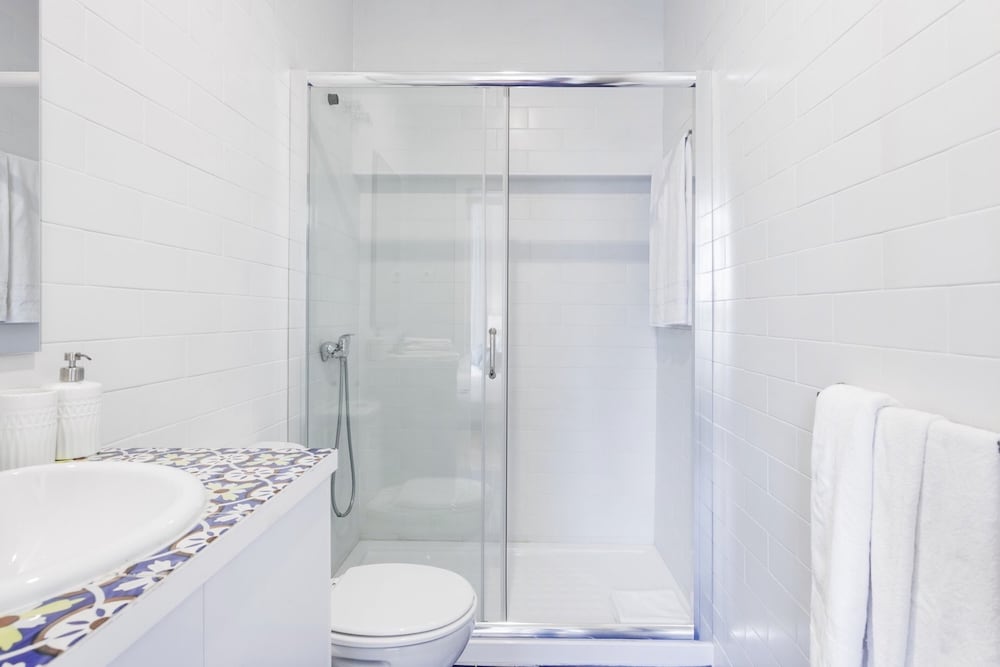 Фото Nada04 · Studio Apartment With Balcony Next to Ribeira