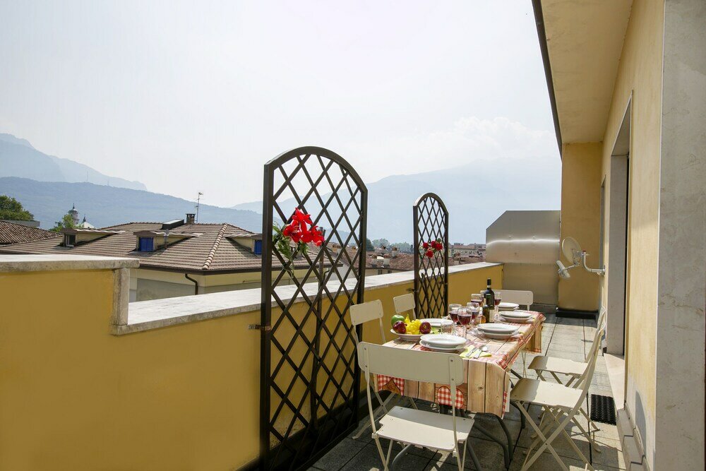 Фото Breath of Lake Garda Apartment