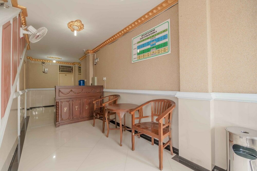 Фото RedDoorz Plus Syariah near Rsup Dr. M. Djamil Padang