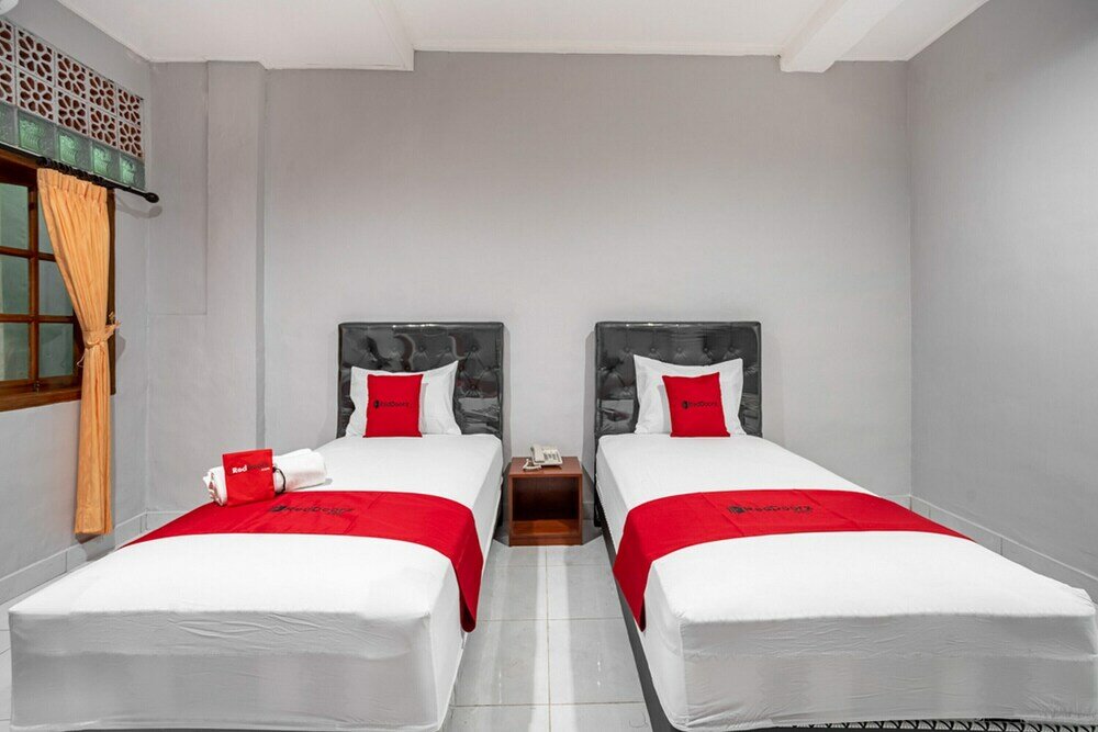 Фото RedDoorz Syariah near Puri Agung Denpasar