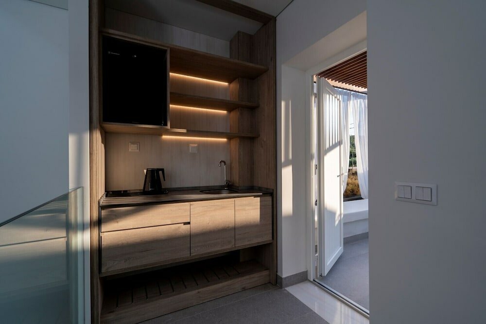 Фото Mirablue Luxury Residences