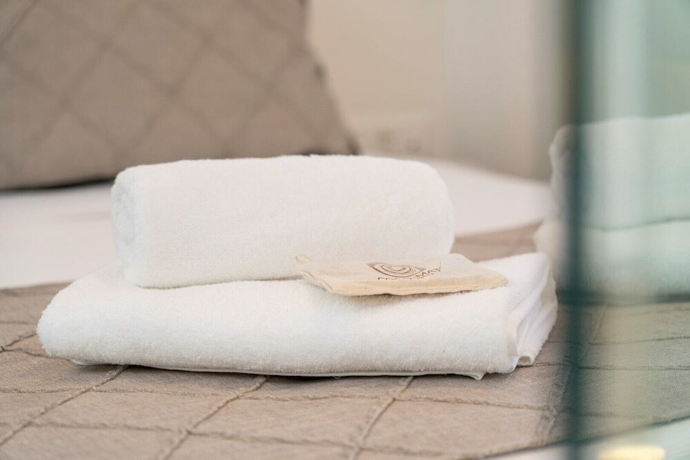 Фото Mirablue Luxury Residences