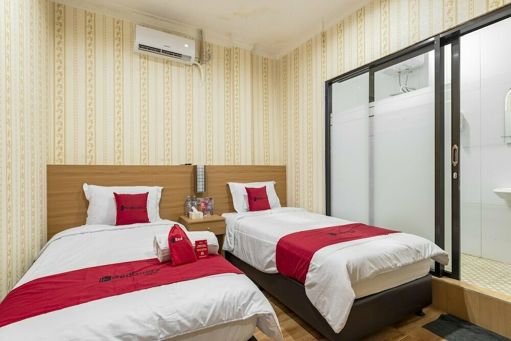 Hotel RedDoorz Syariah @ Danau Kerinci Sawojajar, Malang, photo