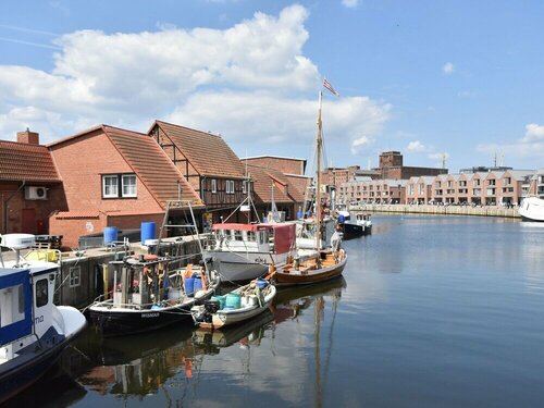 Жильё посуточно Central Apartment near Sea in Wismar в Висмаре