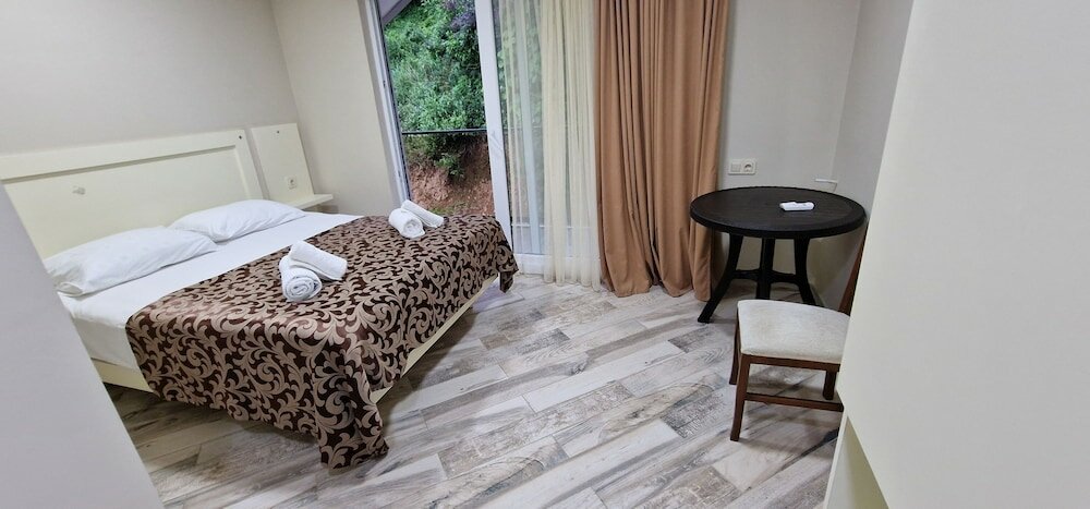 Фото Гостевой дом Holiday House Green Cape Batumi