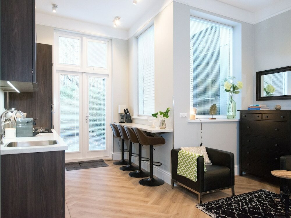 Фото BizStay Park Central Executive