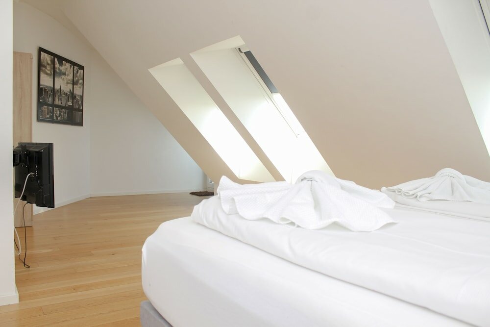 Фото Christiano Apartments