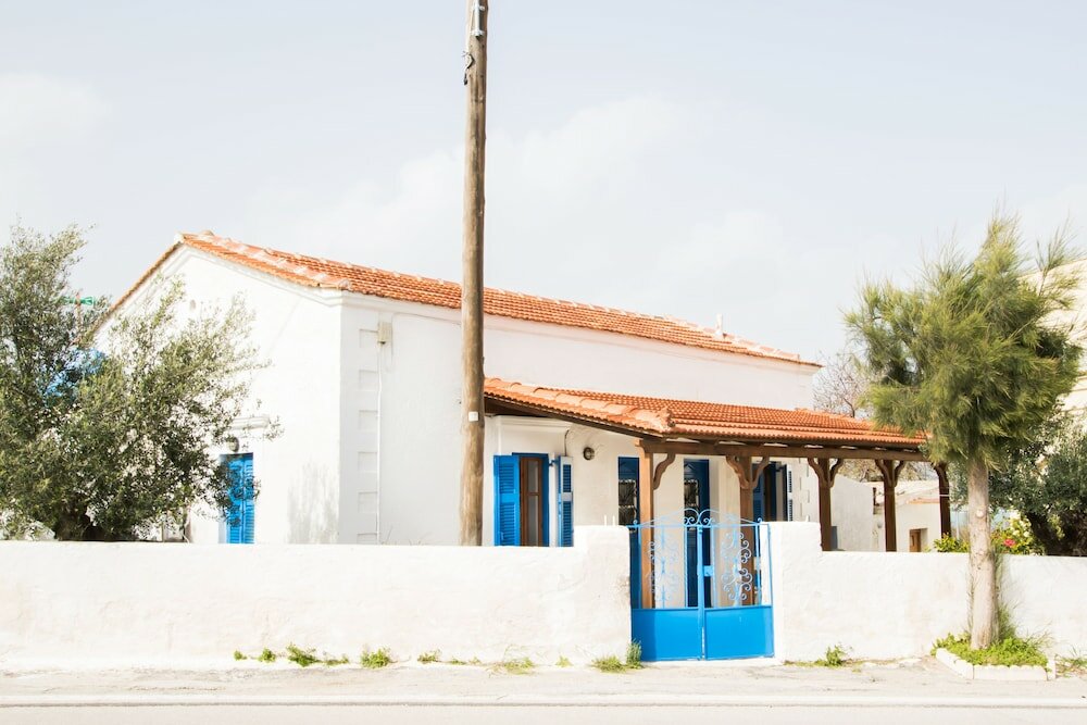 Фото Damatria Family Cottage