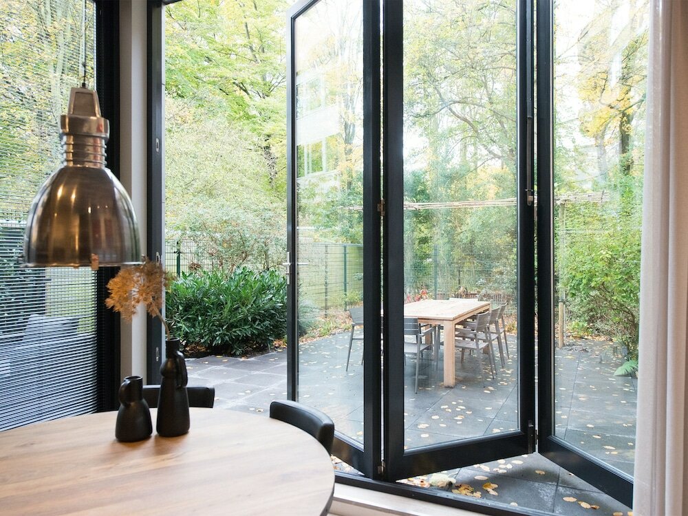 Фото BizStay Park Central Executive