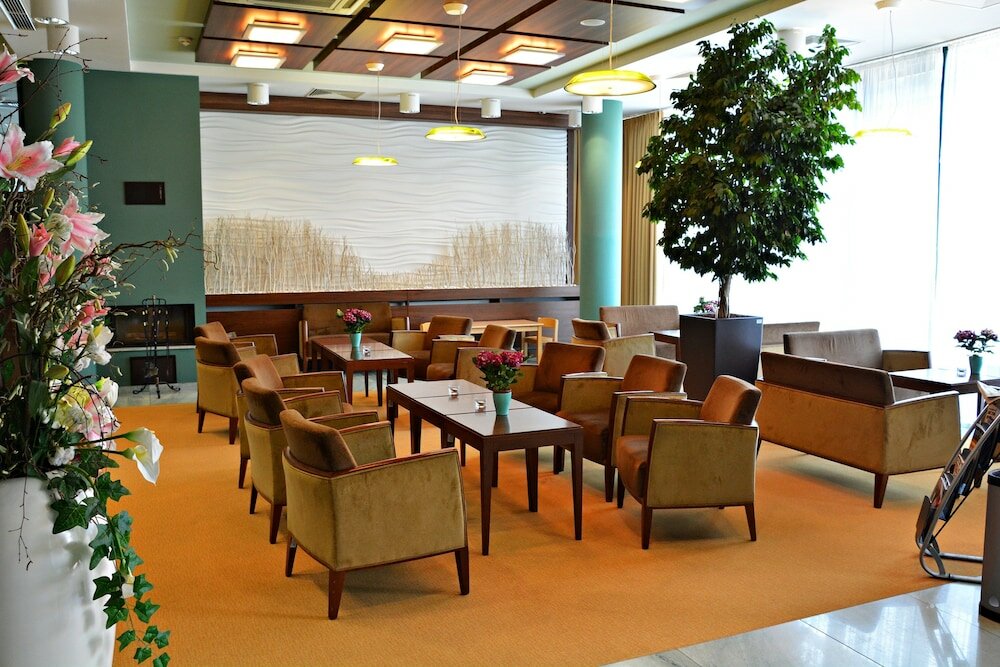 Фото Alexandra Business Hotel